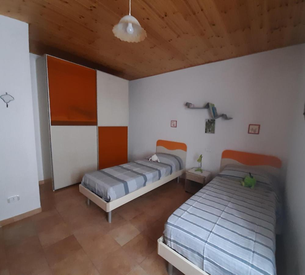 La Casa Di Amelia Villa Borzonasca Luaran gambar